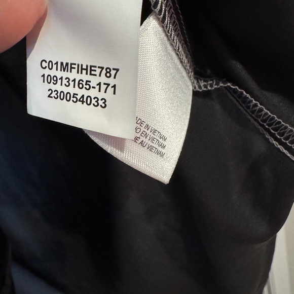 🖤🩶LIKE NEW! Ann Klein Silver Gun Metal Metallic Women's Top🖤🩶 - Picture 14 of 16